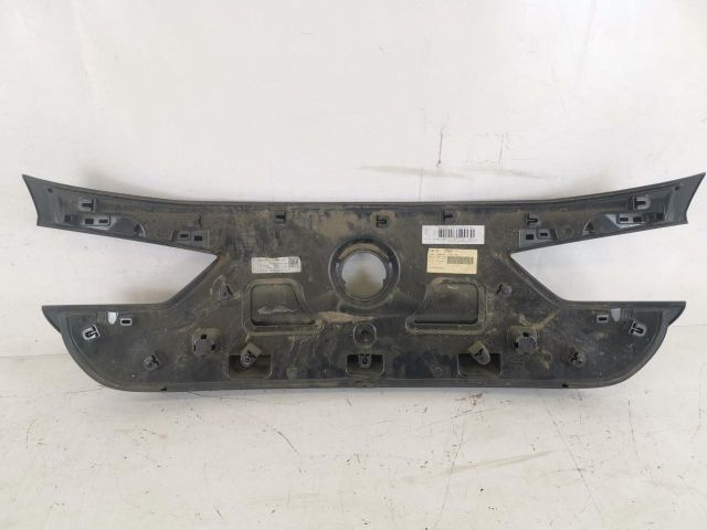 bontott BMW X2 Csomagtérajtó Díszléc