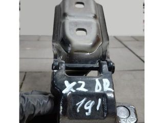 bontott BMW X2 Csomagtérajtó Jobb Zsanér