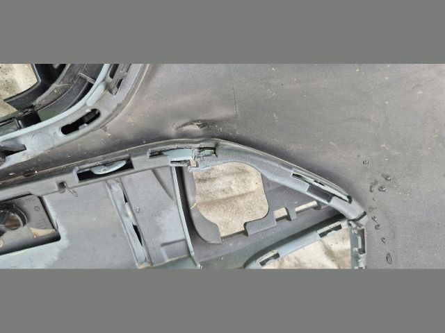 bontott BMW X2 Első Lökhárító (Üresen)