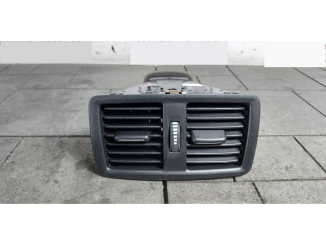 bontott BMW X2 Hátsó középső Szellőző