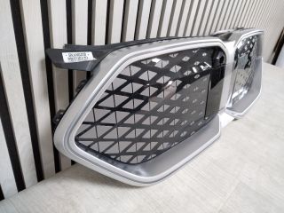 bontott BMW X2 Hűtőrács