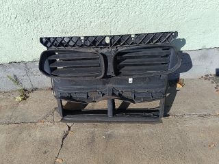 bontott BMW X2 Hűtőrács