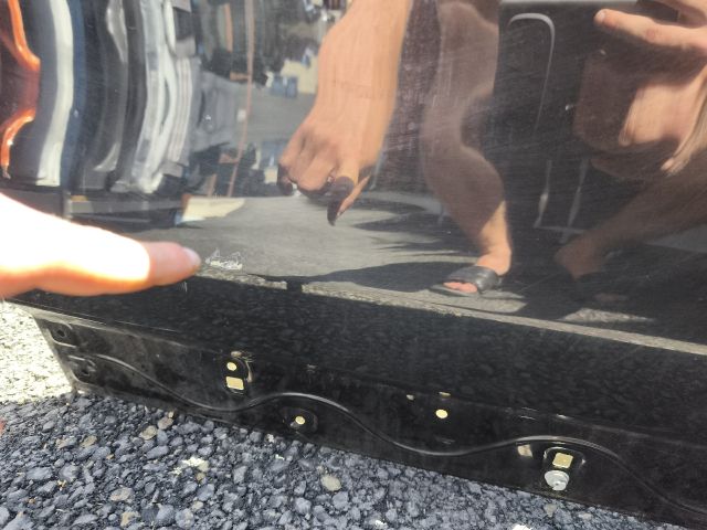 bontott BMW X2 Jobb első Ajtó (Üres lemez)