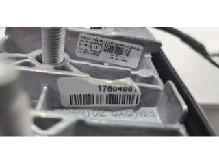 bontott BMW X2 Könyöklő