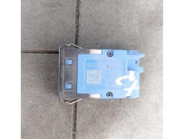 bontott BMW X2 USB HUB