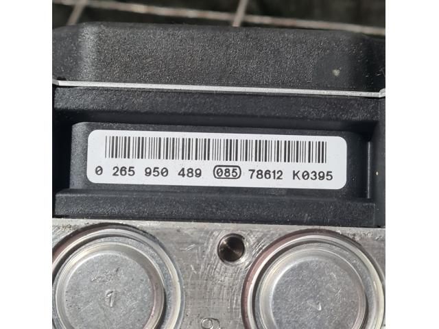 bontott BMW X3 ABS Kocka