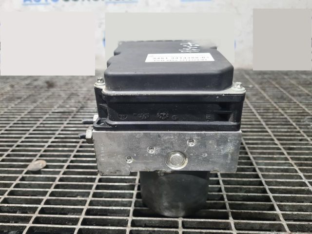 bontott BMW X3 ABS Kocka