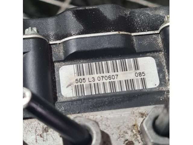 bontott BMW X3 ABS Kocka