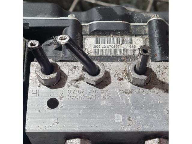 bontott BMW X3 ABS Kocka