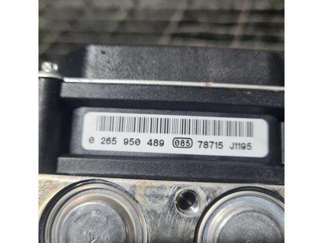 bontott BMW X3 ABS Kocka