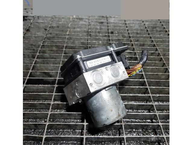 bontott BMW X3 ABS Kocka