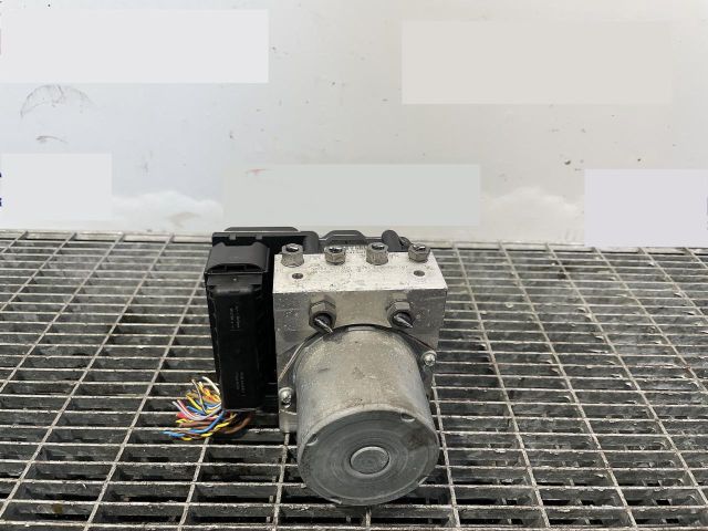 bontott BMW X3 ABS Kocka