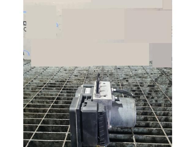 bontott BMW X3 ABS Kocka