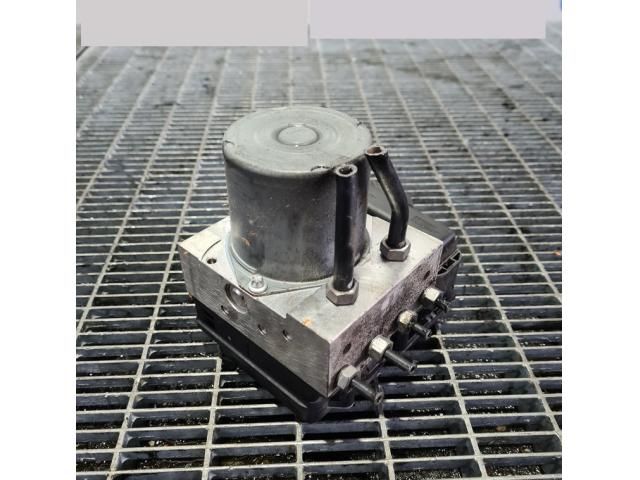 bontott BMW X3 ABS Kocka