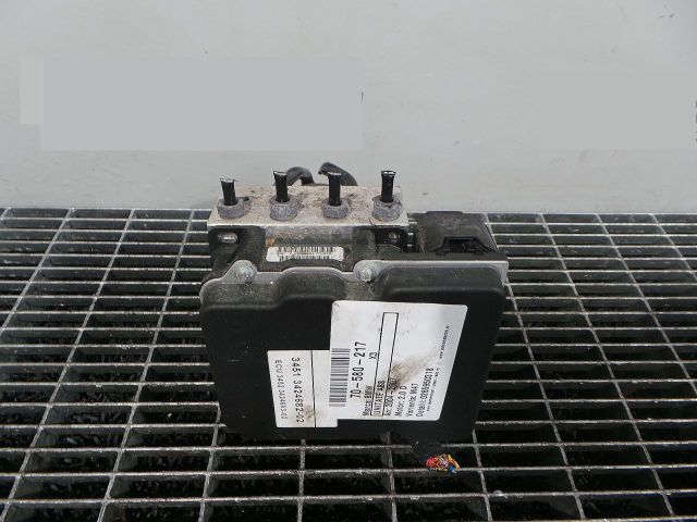 bontott BMW X3 ABS Kocka