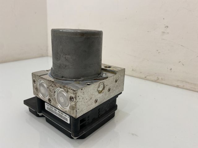 bontott BMW X3 ABS Kocka