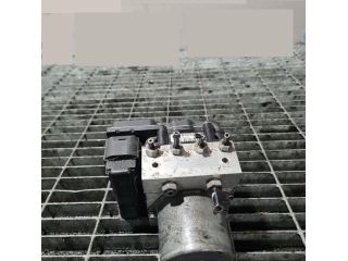 bontott BMW X3 ABS Kocka