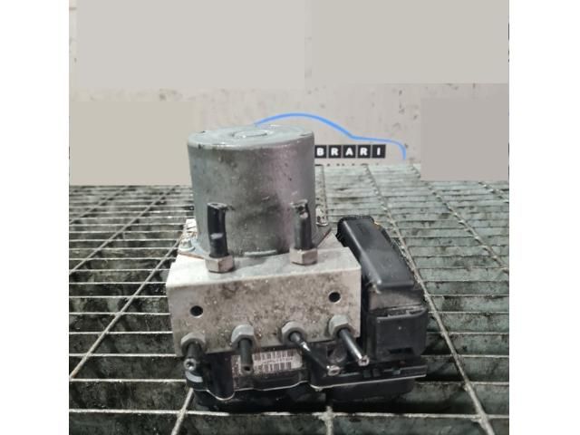 bontott BMW X3 ABS Kocka