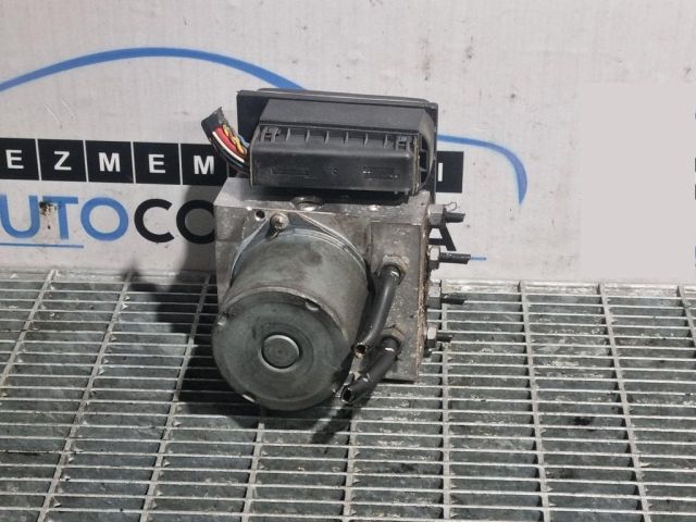 bontott BMW X3 ABS Kocka