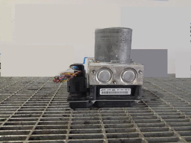 bontott BMW X3 ABS Kocka