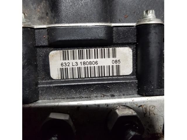 bontott BMW X3 ABS Kocka