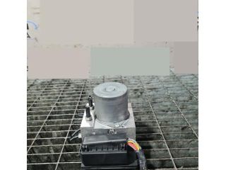 bontott BMW X3 ABS Kocka