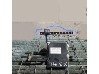 bontott BMW X3 ABS Kocka