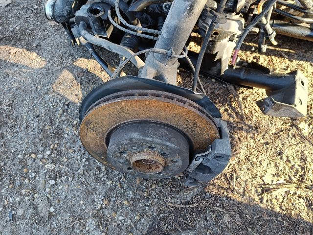 bontott BMW X3 Bal első Csonkállvány Kerékaggyal