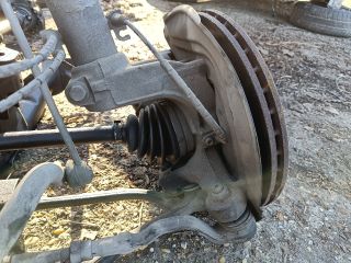 bontott BMW X3 Bal első Csonkállvány Kerékaggyal