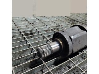 bontott BMW X3 Bal Féltengely