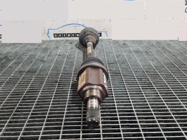 bontott BMW X3 Bal Féltengely