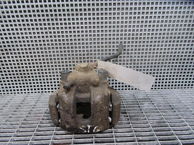 bontott BMW X3 Bal hátsó Féknyereg Munkahengerrel