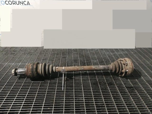 bontott BMW X3 Bal hátsó Féltengely