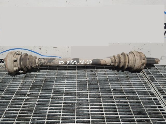 bontott BMW X3 Bal hátsó Féltengely