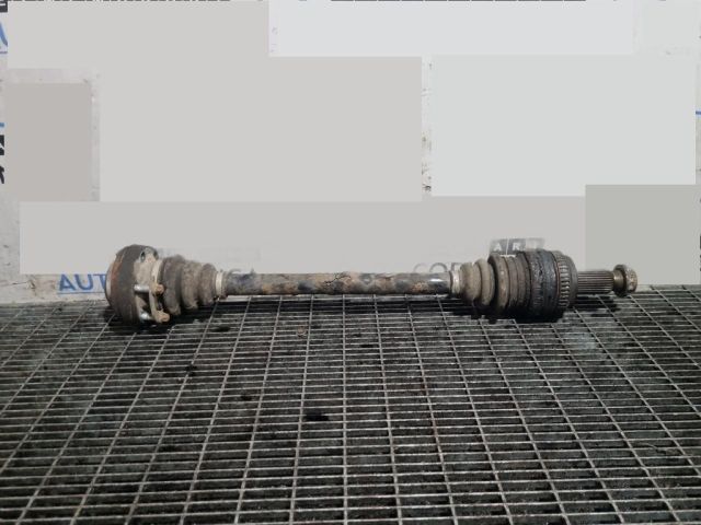 bontott BMW X3 Bal hátsó Féltengely