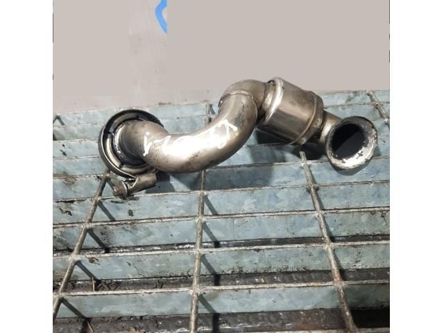 bontott BMW X3 EGR Hűtő Cső