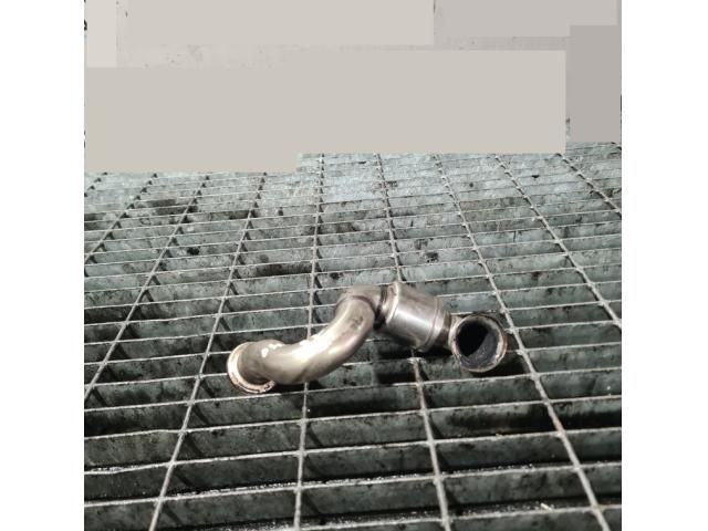 bontott BMW X3 EGR Hűtő Cső