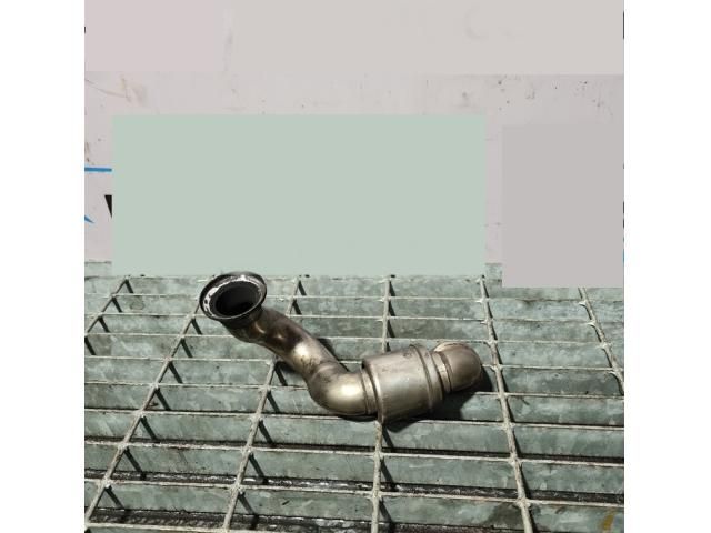 bontott BMW X3 EGR Hűtő Cső