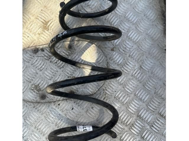 bontott BMW X3 Első Rugó