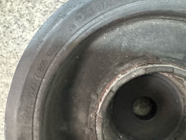 bontott BMW X3 Főtengely Szíjtárcsa