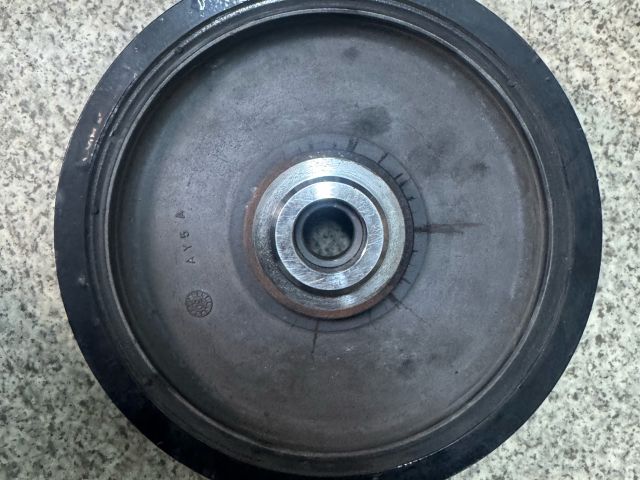 bontott BMW X3 Főtengely Szíjtárcsa