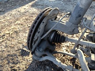 bontott BMW X3 Jobb első Csonkállvány Kerékaggyal