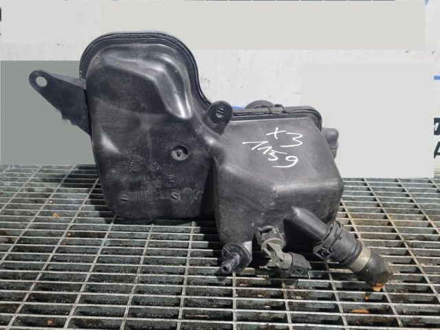 bontott BMW X3 Kiegyenlítő Tartály