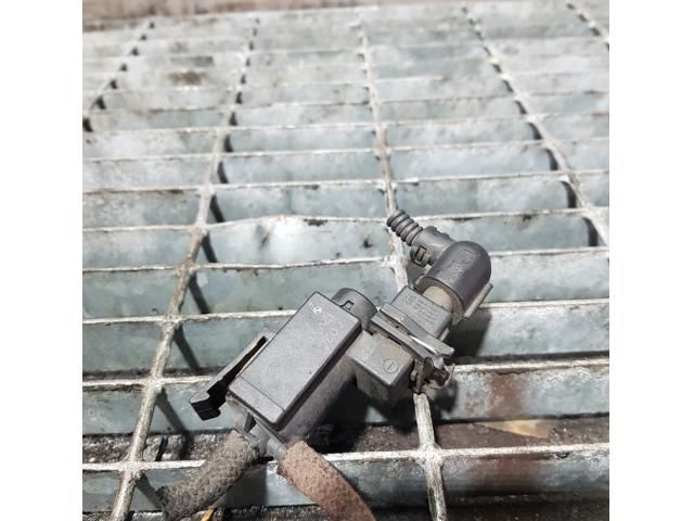 bontott BMW X3 Lefújószelep