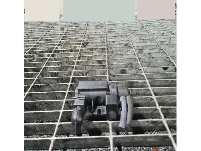 bontott BMW X3 Lefújószelep