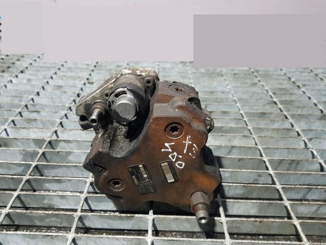 bontott BMW X3 Nagynyomású Szivattyú