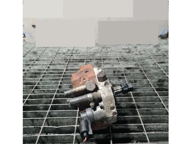 bontott BMW X3 Nagynyomású Szivattyú