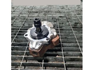 bontott BMW X3 Nagynyomású Szivattyú