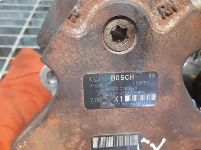 bontott BMW X3 Nagynyomású Szivattyú