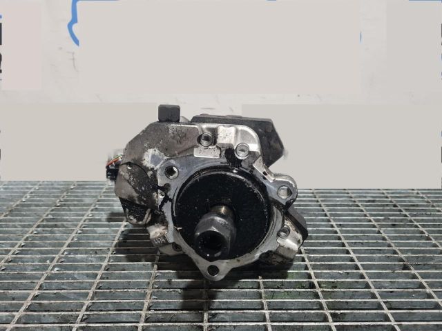 bontott BMW X3 Nagynyomású Szivattyú